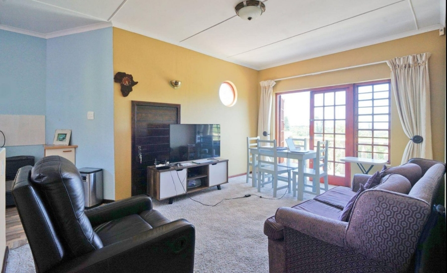 5 Bedroom Property for Sale in Baysville Eastern Cape